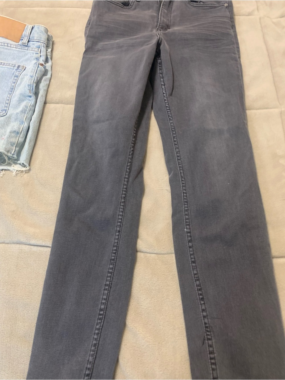 Women’s Straight Leg Jeans in Charcoal Gray